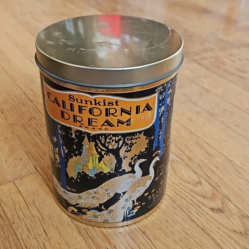 Vintage Advertising Sunkist California Dream tin